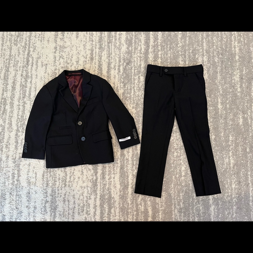 NWOT Isaac Mizrahi Black Suit - 3T